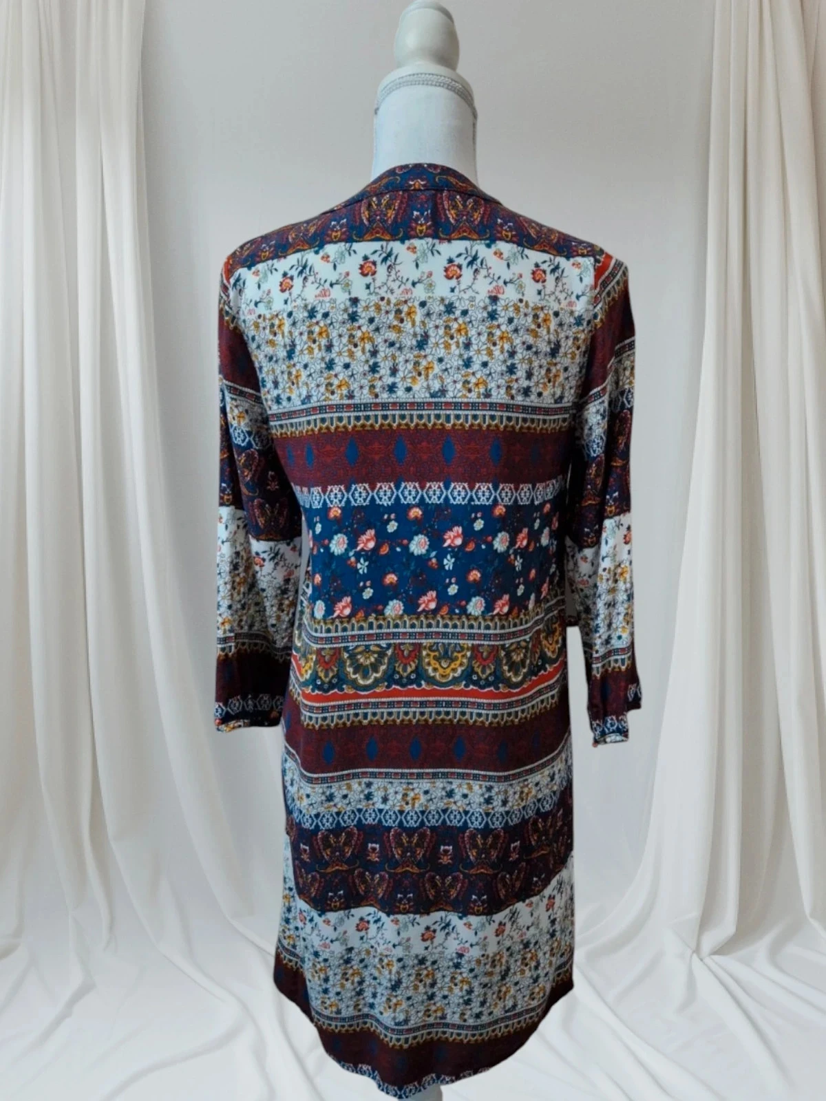 Robe. – photo 3